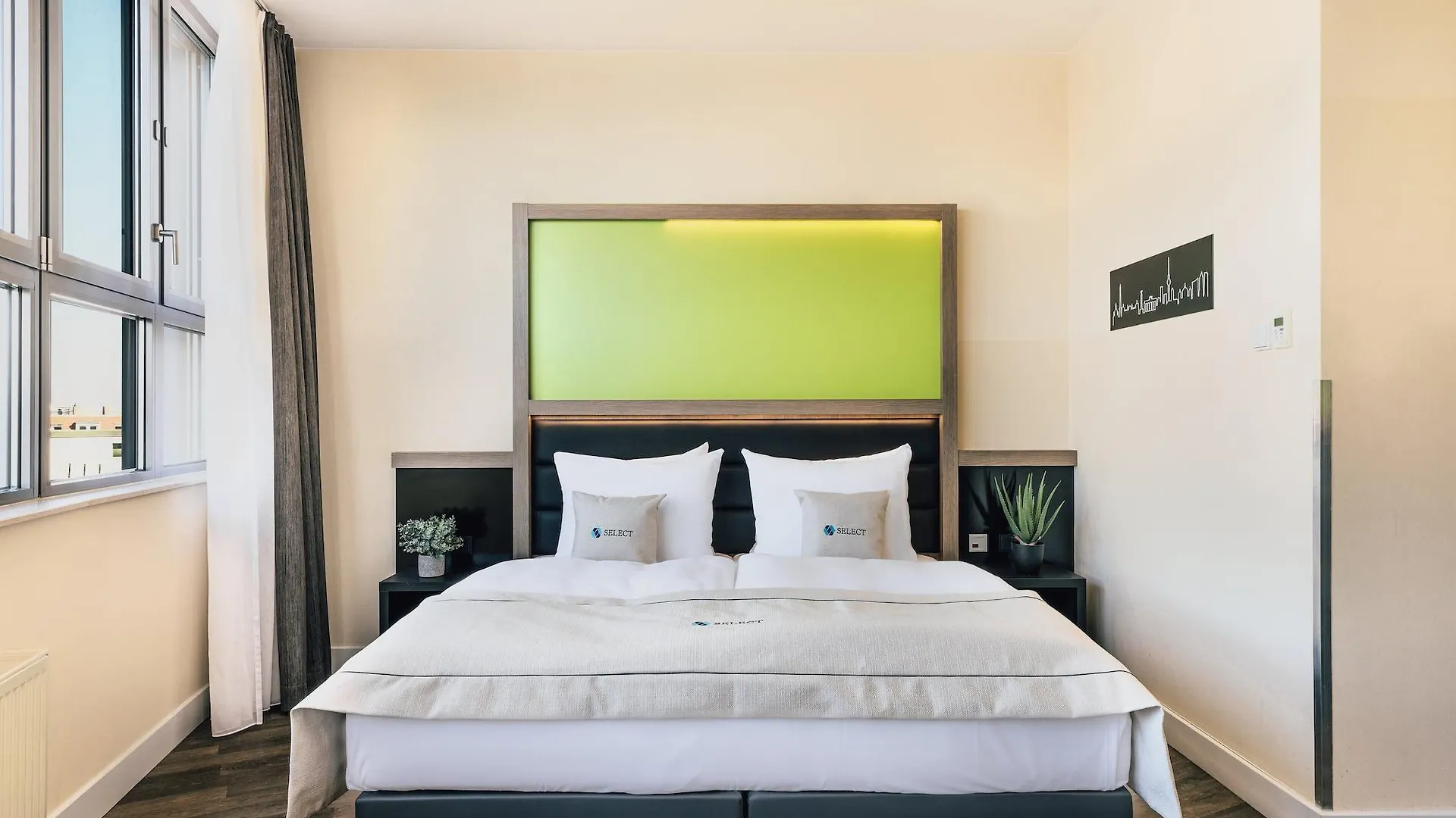 Garner Hotel Berlin - Charlottenburg, An Ihg Hotel Germany