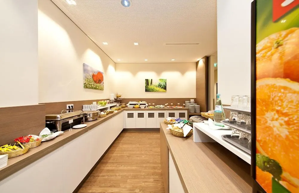 Garner Hotel Berlin - Charlottenburg, An Ihg Hotel 3*,