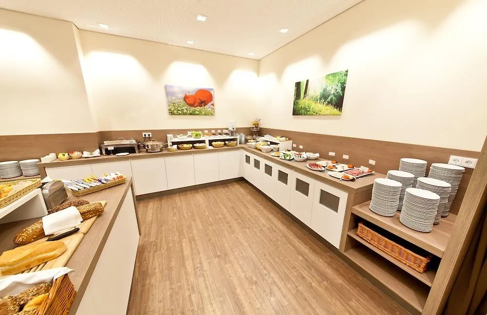 Garner Hotel Berlin - Charlottenburg, An Ihg Hotel